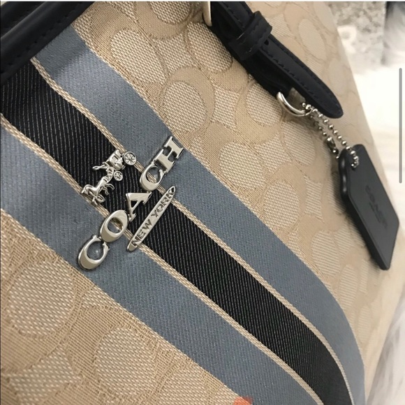 Coach Signature Tote - Picture 8 of 13